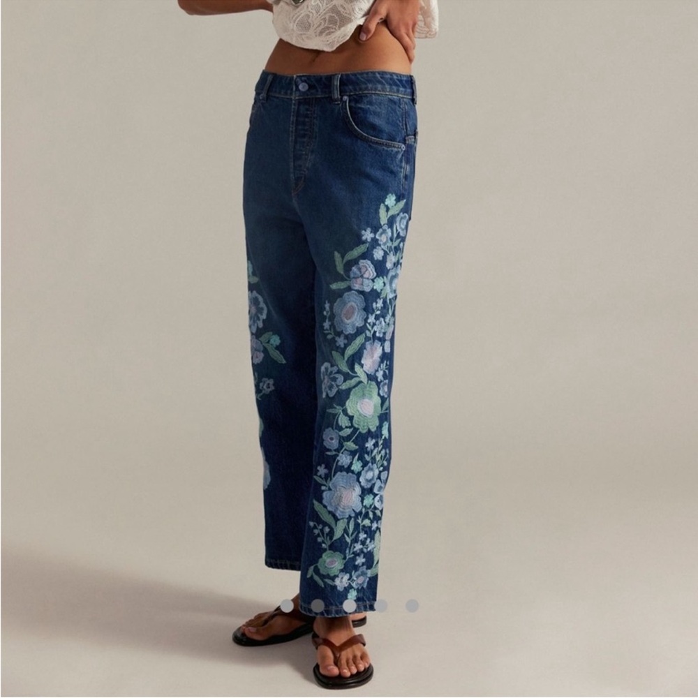 WE THE FREE WILLOW FLORAL EMBROIDERED JEANS FORGET ME NOT - Picture 2 of 8